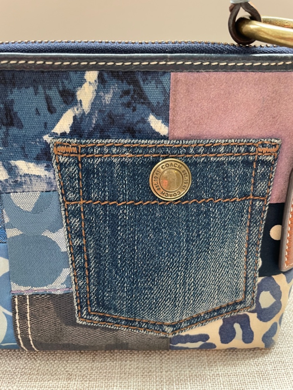 Small Coach bag with patchwork design - Picture 3 of 12